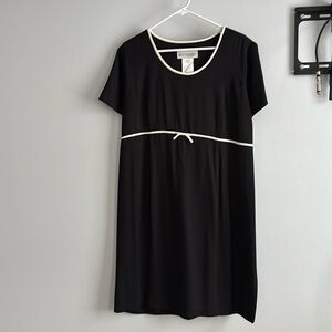 Motherhood Maternity empire waist dress. L. Black with cream piping & bow detail